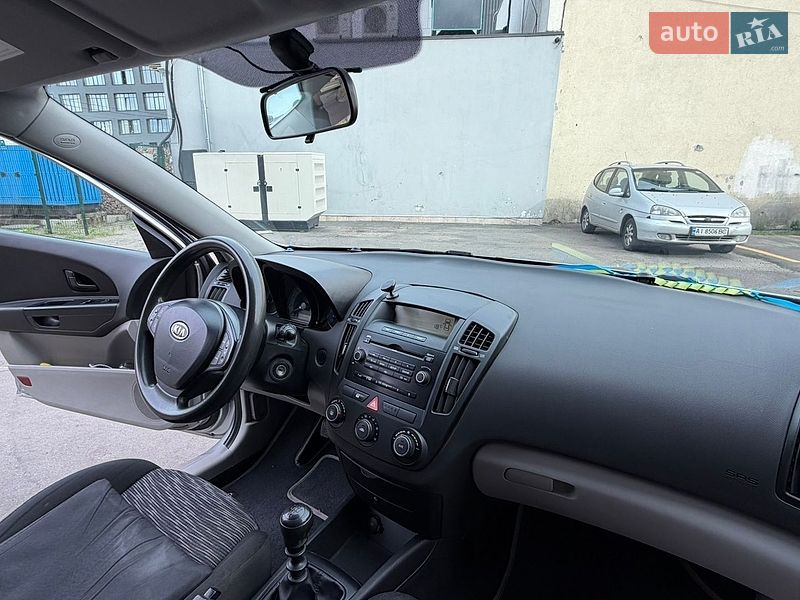 Хетчбек Kia Ceed 2008 в Києві