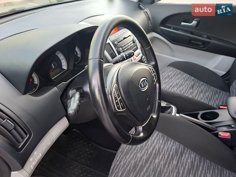 Універсал Kia Ceed 2009 в Луцьку