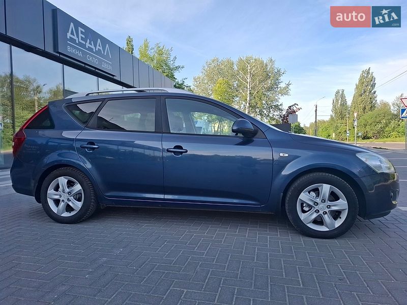 Універсал Kia Ceed 2009 в Луцьку