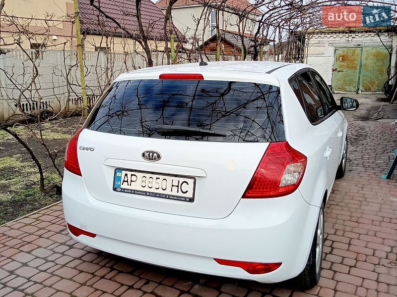 Хетчбек Kia Ceed 2009 в Запоріжжі