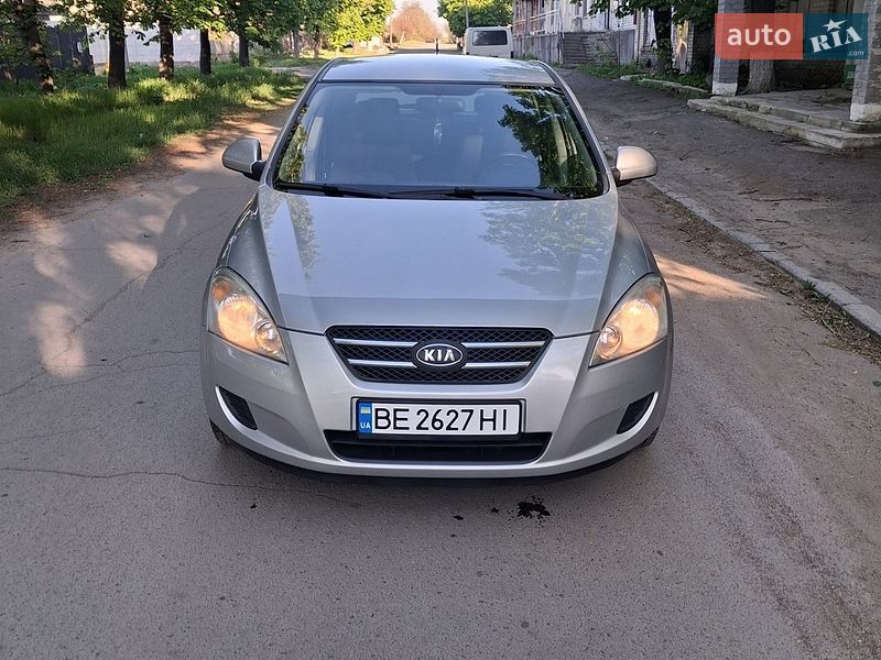 Хэтчбек Kia Ceed 2007 в Первомайске фото Хэтчбек Kia Ceed 2007 в Первомайске