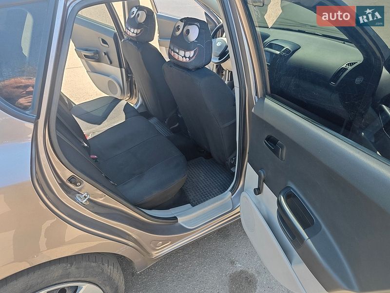 Хэтчбек Kia Ceed 2008 в Кривом Роге