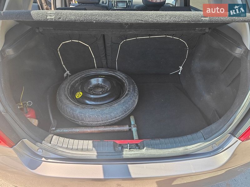 Хэтчбек Kia Ceed 2008 в Кривом Роге