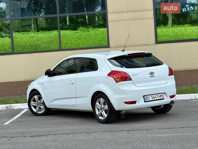 Хетчбек Kia Ceed 2008 в Харкові