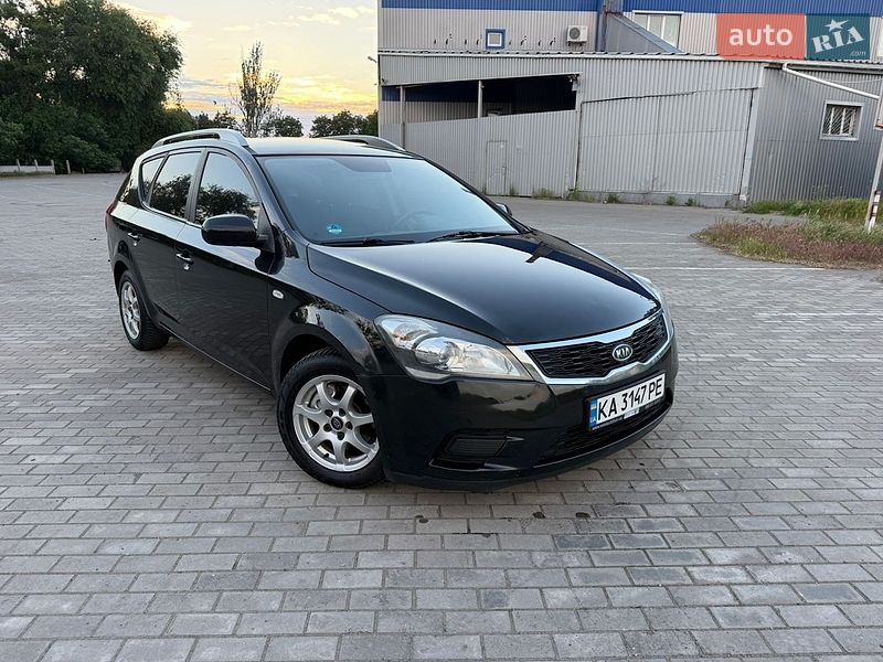 Універсал Kia Ceed 2010 в Кривому Розі