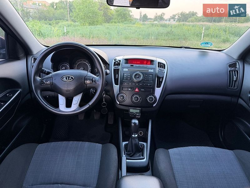 Універсал Kia Ceed 2010 в Кривому Розі