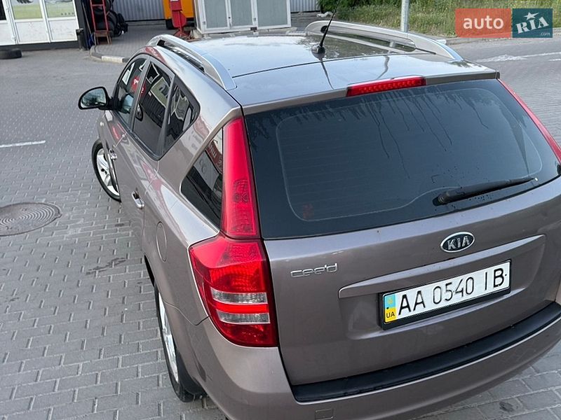 Универсал Kia Ceed 2008 в Киеве