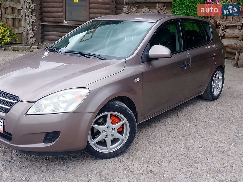 Хэтчбек Kia Ceed 2007 в Каменец-Подольском фото 6 Хэтчбек Kia Ceed 2007 в Каменец-Подольском