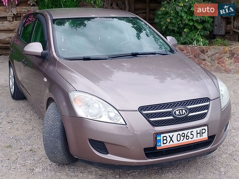 Хэтчбек Kia Ceed 2007 в Каменец-Подольском фото 10 Хэтчбек Kia Ceed 2007 в Каменец-Подольском