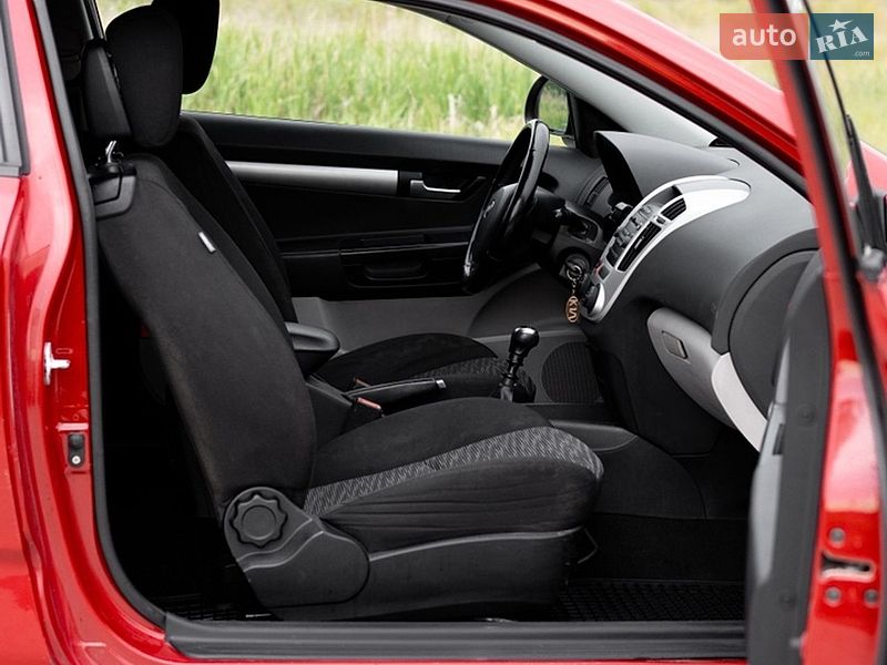 Хетчбек Kia Ceed 2008 в Львові
