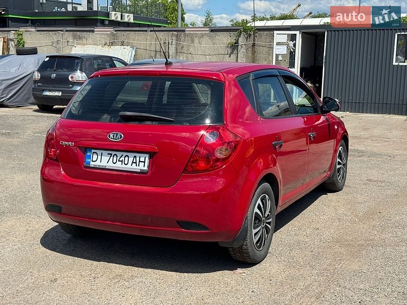 Хэтчбек Kia Ceed 2008 в Полтаве