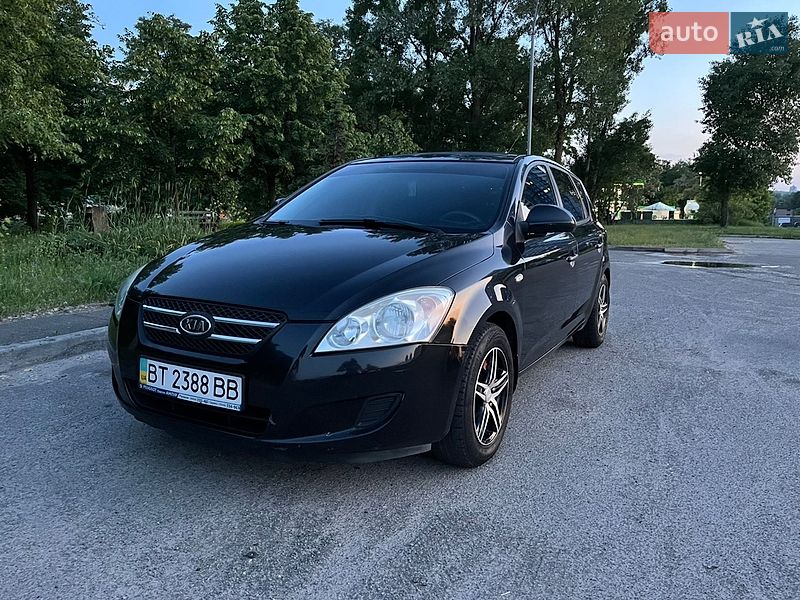 Хетчбек Kia Ceed 2008 в Києві