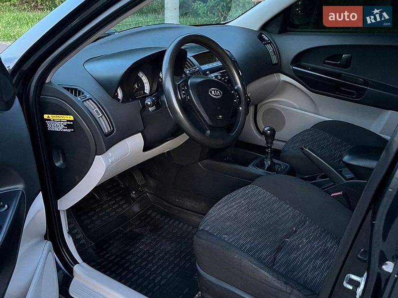 Хетчбек Kia Ceed 2008 в Києві