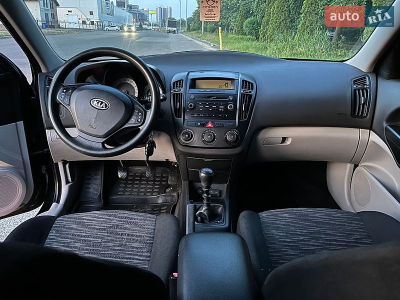 Хетчбек Kia Ceed 2008 в Києві