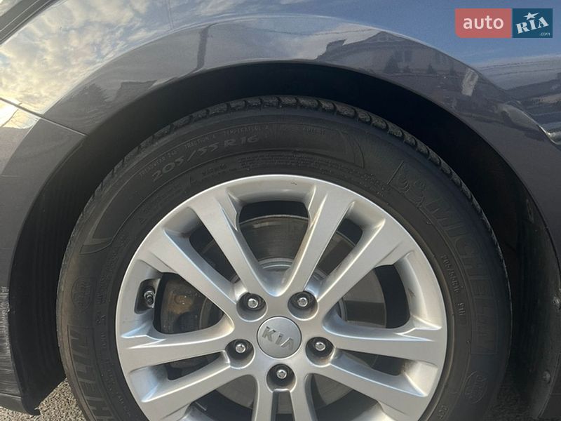 Універсал Kia Ceed 2014 в Рівному