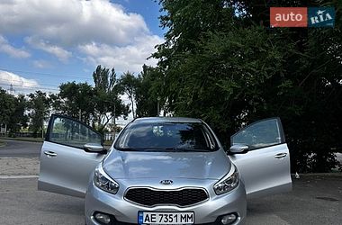 Хетчбек Kia Ceed 2012 в Запоріжжі