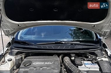 Хетчбек Kia Ceed 2012 в Запоріжжі