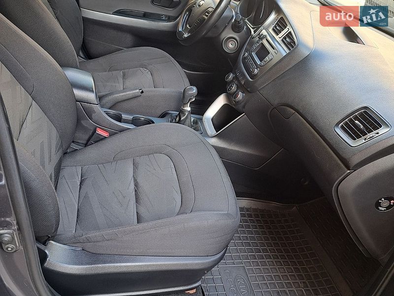 Хэтчбек Kia Ceed 2013 в Киеве