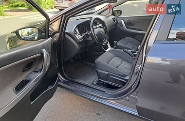 Хэтчбек Kia Ceed 2013 в Киеве