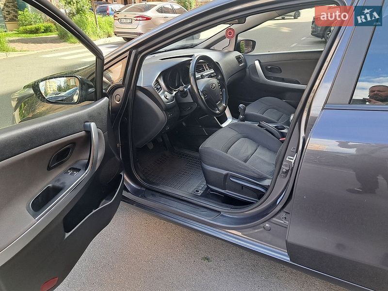 Хэтчбек Kia Ceed 2013 в Киеве