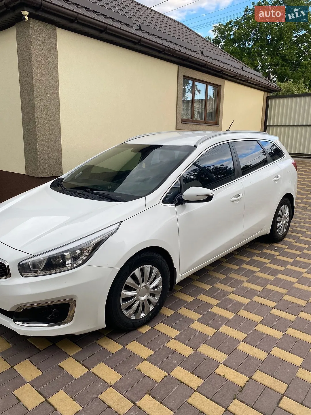 2016 Kia Cee'd - фото 1