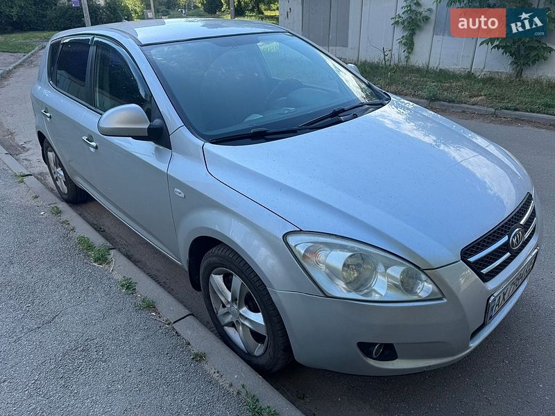 2008 KIA Ceed, VIN U5YFF24228L121203:plate — фото 1 (autoria)