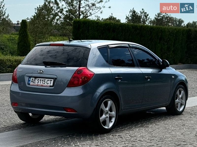 Хэтчбек Kia Ceed 2007 в Днепре фото 6 Хэтчбек Kia Ceed 2007 в Днепре