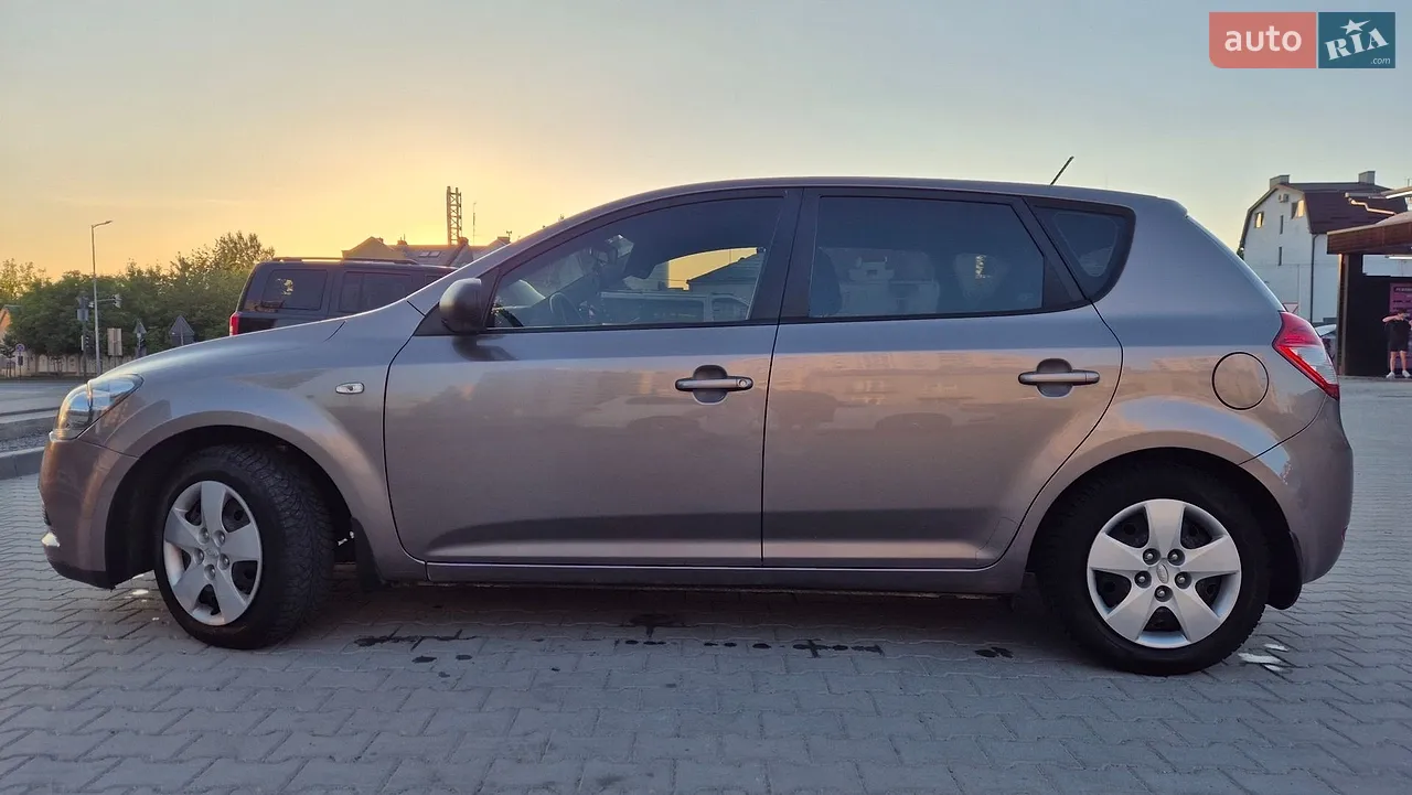2011 Kia Cee'd - мініатюра 10
