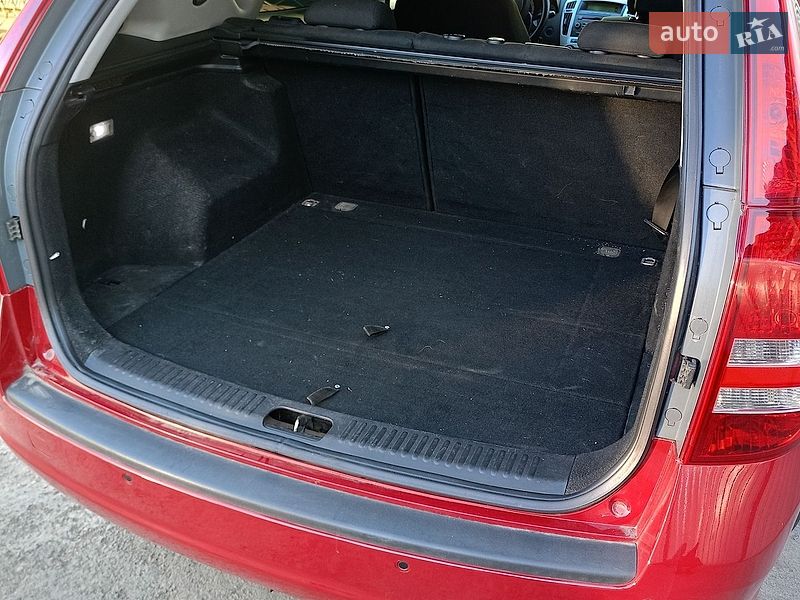 Универсал Kia Ceed 2007 в Никополе