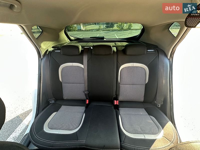 Хэтчбек Kia Ceed 2012 в Киеве