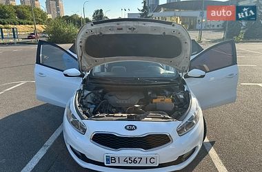 Хэтчбек Kia Ceed 2012 в Киеве
