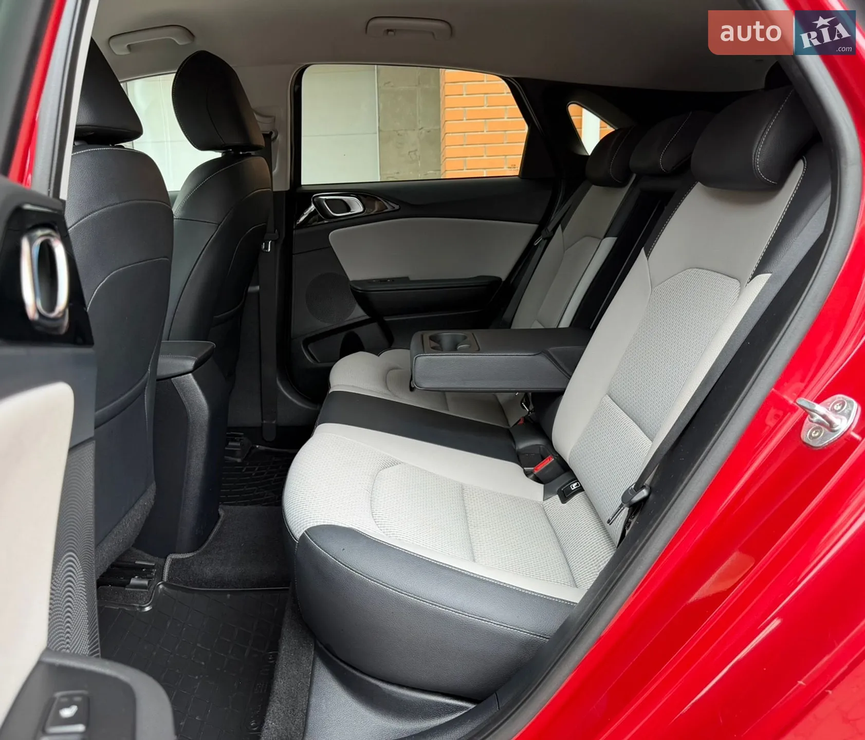 2018 Kia Cee'd - мініатюра 29