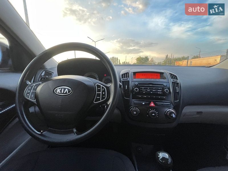 Хэтчбек Kia Ceed 2007 в Николаеве фото 15 Хэтчбек Kia Ceed 2007 в Николаеве