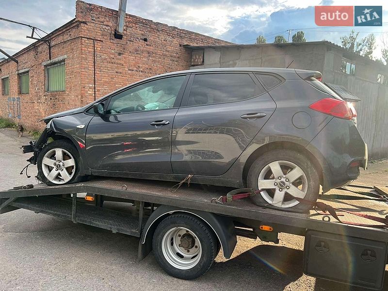 Kia Ceed, photos from the listing
