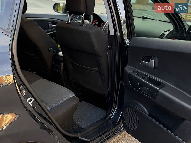 Хетчбек Kia Ceed 2009 в Києві фото 24 Хетчбек Kia Ceed 2009 в Києві