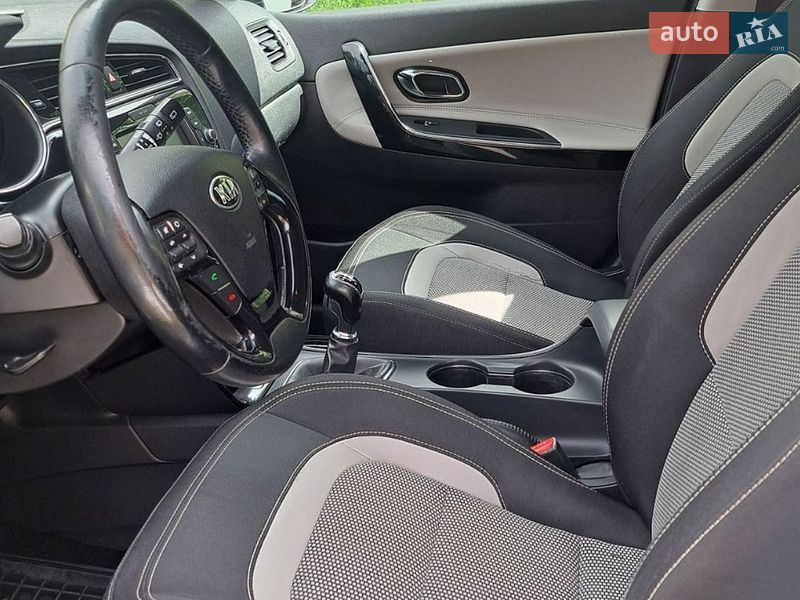 Хэтчбек Kia Ceed 2016 в Звягеле
