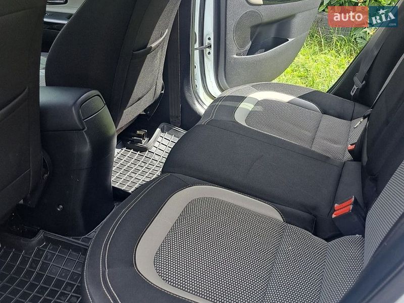 Хэтчбек Kia Ceed 2016 в Звягеле