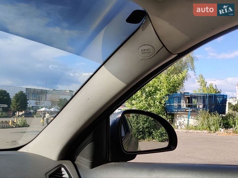 Хэтчбек Kia Ceed 2008 в Киеве