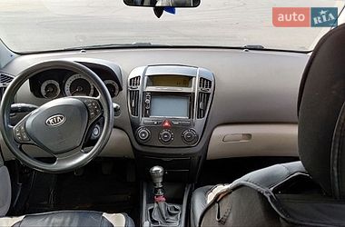 Хэтчбек Kia Ceed 2008 в Киеве