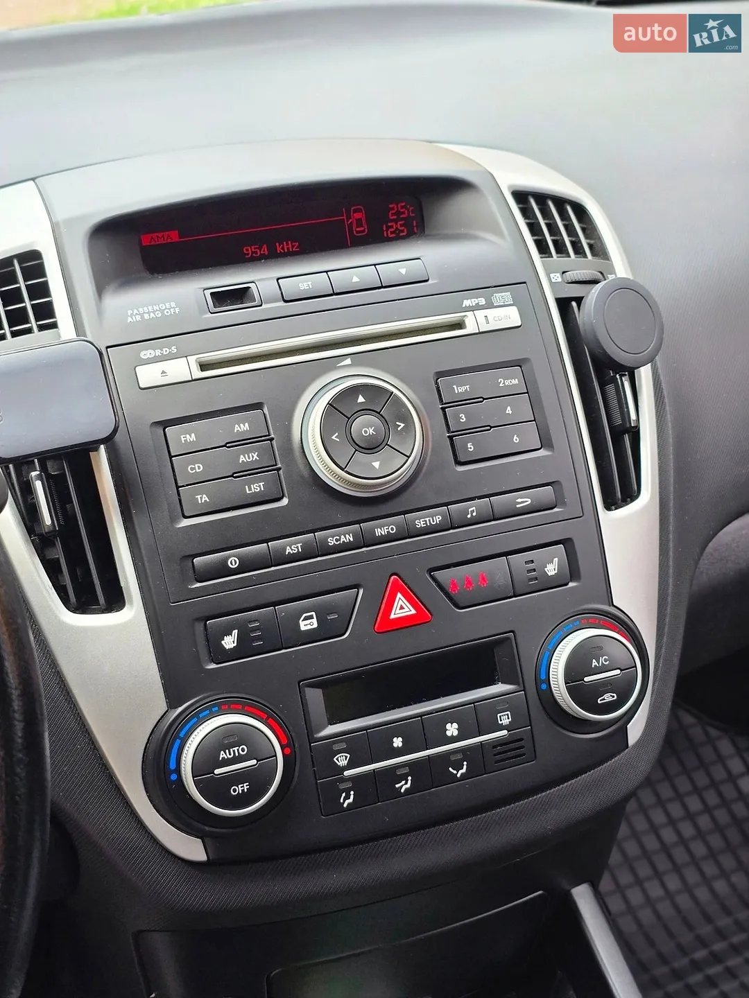 2010 Kia Cee'd - мініатюра 20