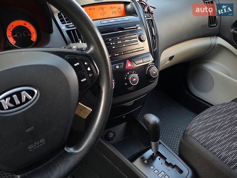 Хетчбек Kia Ceed 2008 в Тернополі
