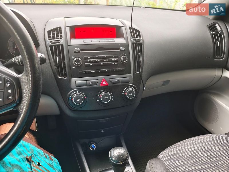 Хэтчбек Kia Ceed 2008 в Белой Церкви