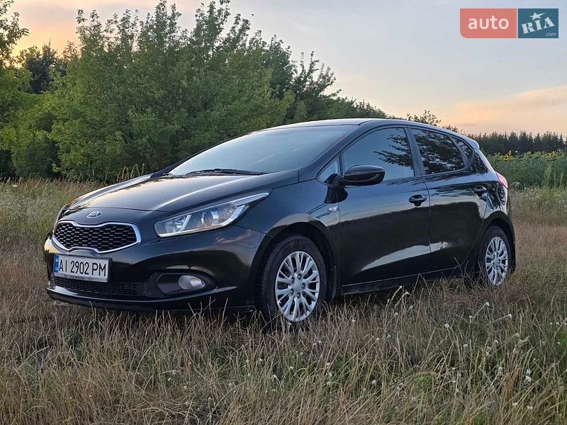 Хетчбек Kia Ceed 2012 в Києві