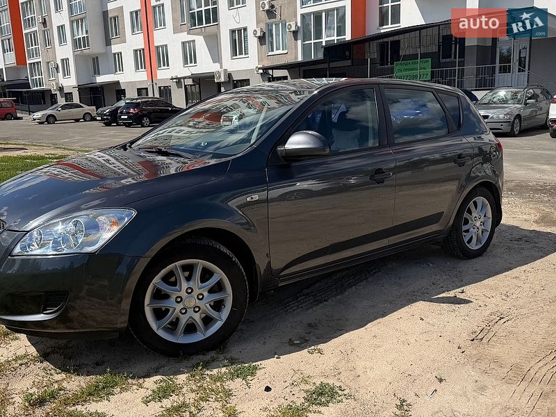 Хэтчбек Kia Ceed 2007 в Обухове фото 2 Хэтчбек Kia Ceed 2007 в Обухове