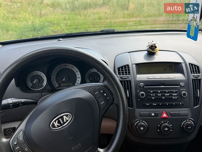 Хэтчбек Kia Ceed 2007 в Обухове фото 15 Хэтчбек Kia Ceed 2007 в Обухове