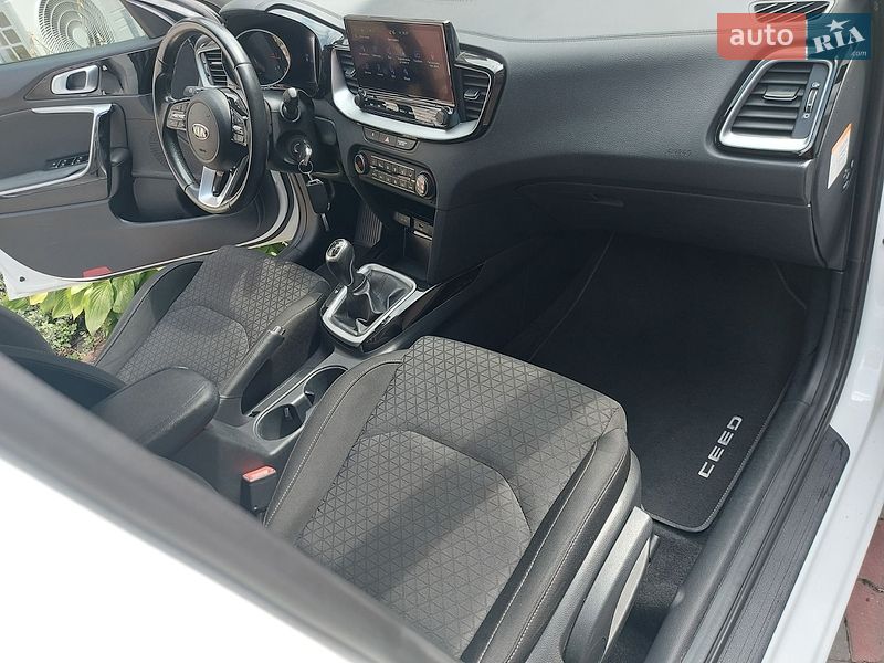 Универсал Kia Ceed 2021 в Звягеле Универсал Kia Ceed 2021 в Звягеле