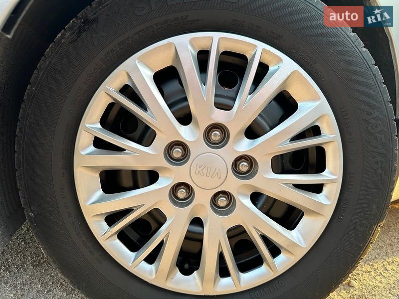 Універсал Kia Ceed 2013 в Бродах