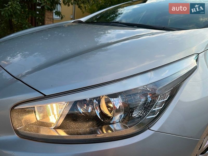 Універсал Kia Ceed 2013 в Бродах