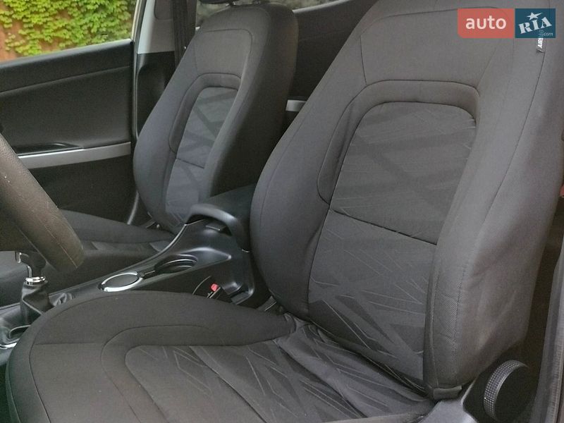 Хэтчбек Kia Ceed 2016 в Запорожье фото 19 Хэтчбек Kia Ceed 2016 в Запорожье