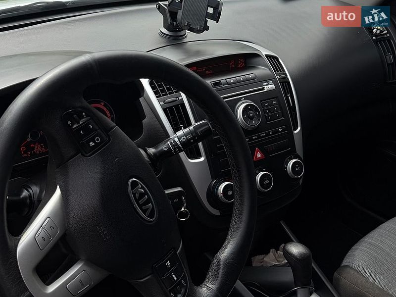 Kia Ceed 2012